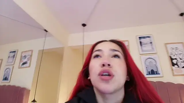 Snapshot of Celestee15_ chatting on 10, 4, 2026 Celestee15 online show from 10, 4, 2026