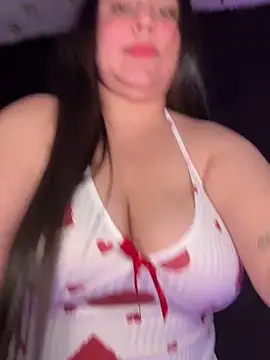 Snapshot of Ivy_19 chatting on 17, 12, 2025 Ivy 19 online show from 17, 12, 2025