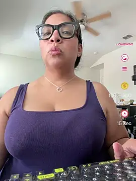 Snapshot of BettyWhispers chatting on 26, 5, 2026 BettyWhispers online show from 26, 5, 2026