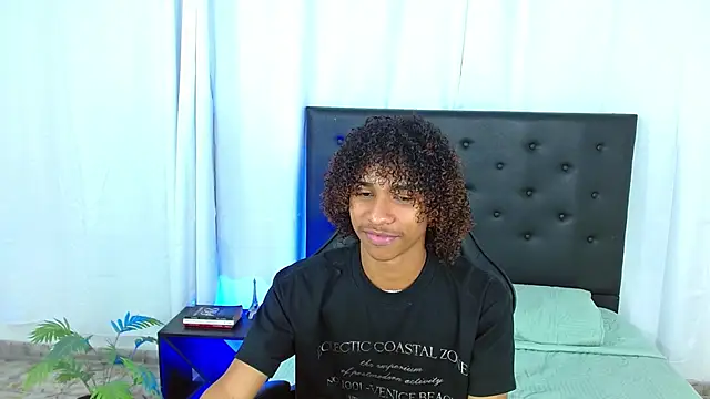 angelll18  online show from 22, 2, 2026