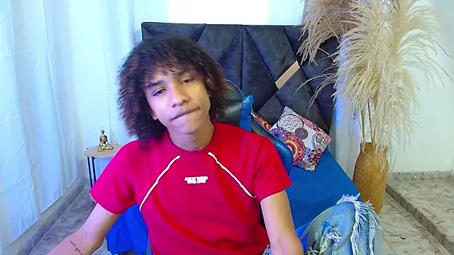 Snapshot of angelll18_ chatting on 17, 4, 2026 angelll18 online show from 17, 4, 2026