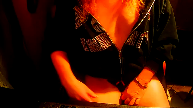 GoodGirlKelly online show from 28, 2, 2026