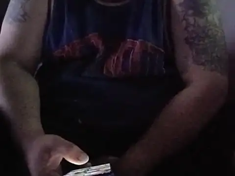 Snapshot of givr6inches chatting on 24, 5, 2026 givr6inches online show from 24, 5, 2026