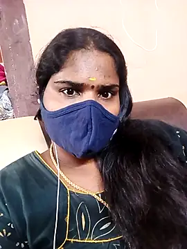 Snapshot of Tamil_Bhuvi69 chatting on 17, 12, 2025 Tamil Bhuvi69 online show from 17, 12, 2025