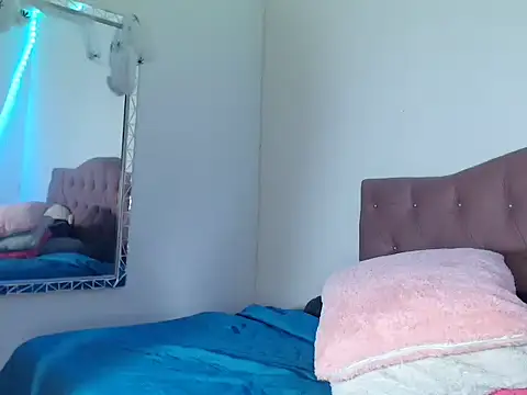 Snapshot of camilita0608 chatting on 16, 12, 2025 camilita0608 online show from 16, 12, 2025