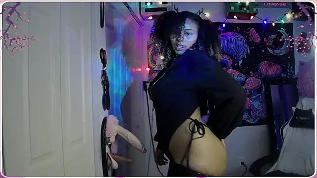 Snapshot of HonneyBunnyXO chatting on 12, 6, 2026 HonneyBunnyXO online show from 12, 6, 2026