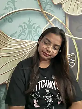 Snapshot of Himani_0122 chatting on 3, 8, 2026 Himani 0122 online show from 3, 8, 2026