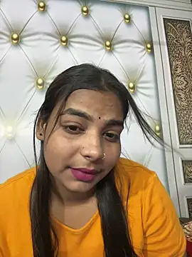 Snapshot of Himani_0122 chatting on 5, 8, 2026 Himani 0122 online show from 5, 8, 2026