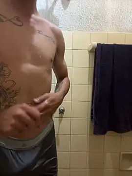 Snapshot of EnjoymentRapha chatting on 14, 12, 2025 EnjoymentRapha online show from 14, 12, 2025