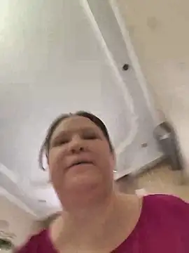 Snapshot of -Queen- chatting on 2, 3, 2026 -Queen- online show from 2, 3, 2026