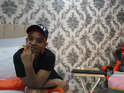 Snapshot of JANIELEE8x chatting on 15, 12, 2025 JANIELEE8x online show from 15, 12, 2025