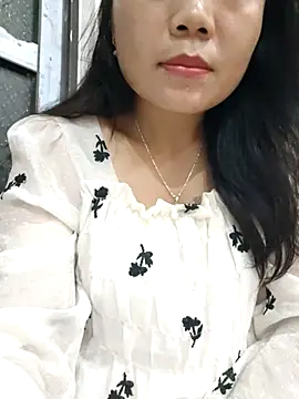 Miu sexyy98 online show from 24, 7, 2026