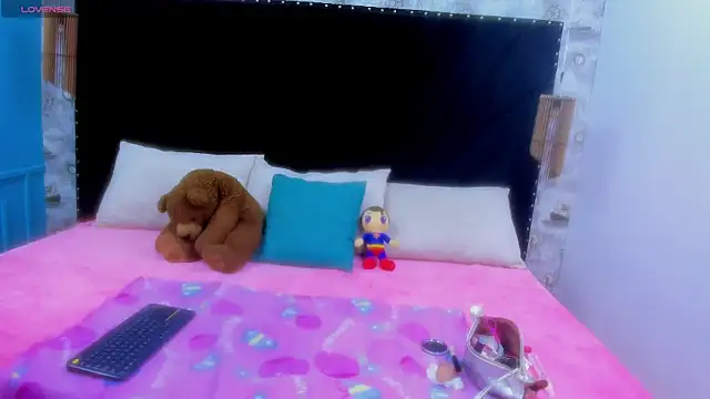 Snapshot of Megan-Horney- chatting on 8, 1, 2026 Megan-Horney- online show from 8, 1, 2026