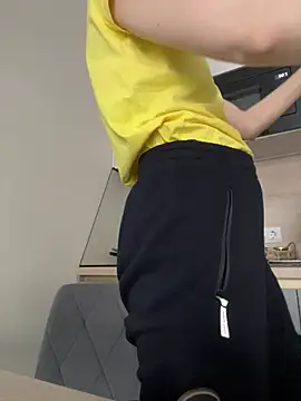 Sensual Flower online show from 6, 2, 2026