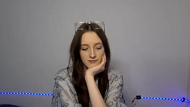 LisaBoddy online show from 12, 1, 2026