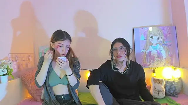 Briar y Blair online show from 22, 12, 2025