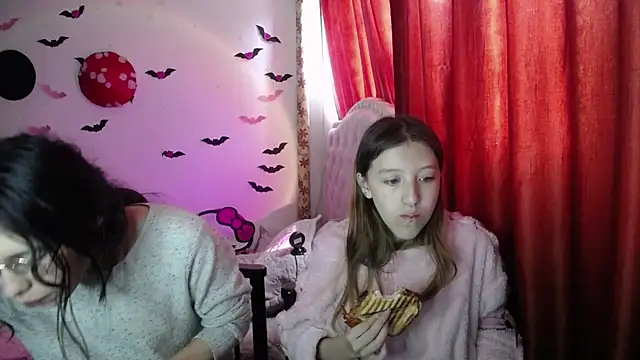 Briar y Blair online show from 9, 4, 2026