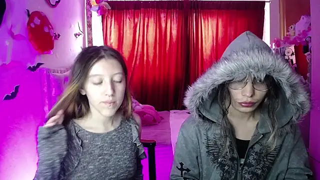 Briar y Blair online show from 21, 4, 2026