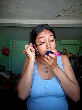 Snapshot of AnnaBliss- chatting on 16, 12, 2025 AnnaBliss- online show from 16, 12, 2025