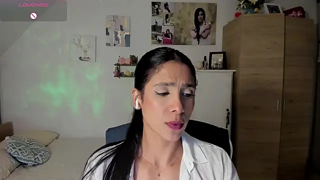 Snapshot of VEROSlen- chatting on 3, 7, 2026 VEROSlen- online show from 3, 7, 2026