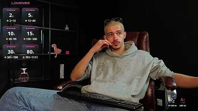 Snapshot of KaydenDrew chatting on 27, 3, 2026 KaydenDrew online show from 27, 3, 2026