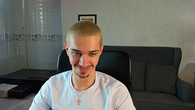 Snapshot of KaydenDrew chatting on 1, 4, 2026 KaydenDrew online show from 1, 4, 2026