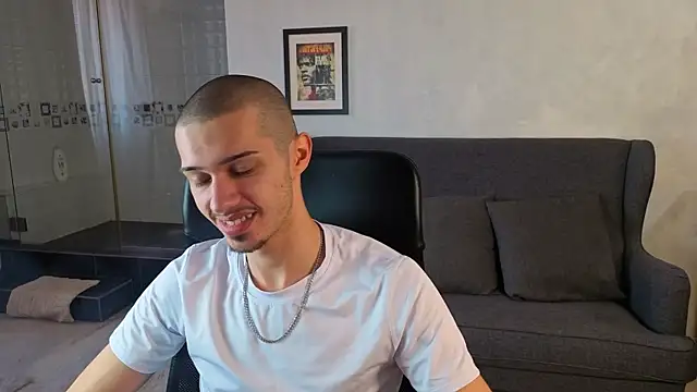 Snapshot of KaydenDrew chatting on 10, 4, 2026 KaydenDrew online show from 10, 4, 2026