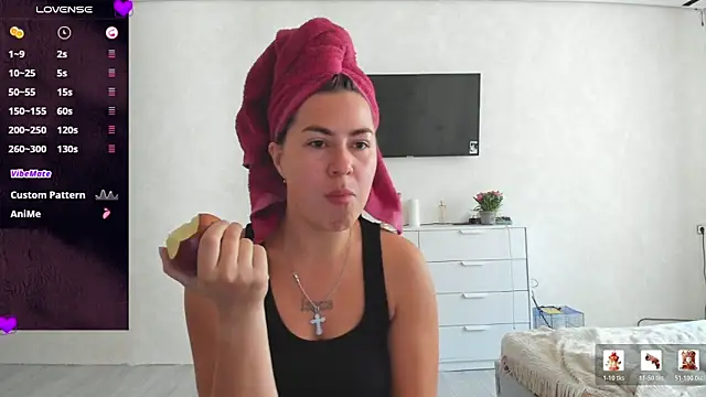 Snapshot of Roxi_Joy chatting on 11, 6, 2026 Roxi Joy online show from 11, 6, 2026