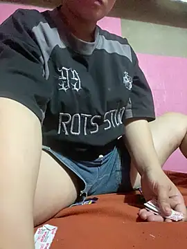 Snapshot of Thanhhuyen001 chatting on 2, 4, 2026 Thanhhuyen001 online show from 2, 4, 2026