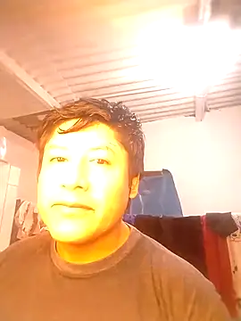 Snapshot of Tuewww chatting on 20, 12, 2025 Tuewww online show from 20, 12, 2025