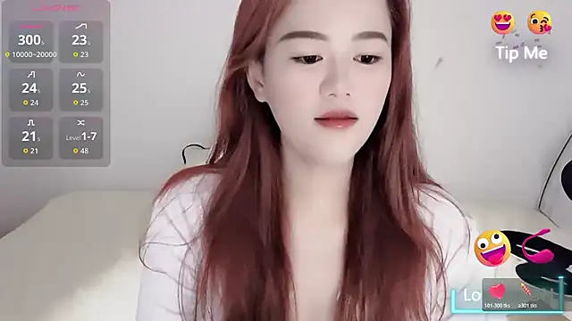 Snapshot of Amireux-8 chatting on 28, 6, 2026 Amireux-8 online show from 28, 6, 2026
