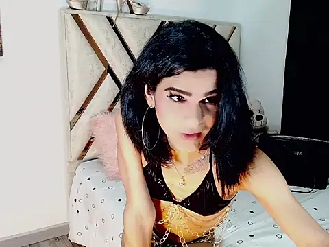 Snapshot of titania1502 chatting on 23, 12, 2025 titania1502 online show from 23, 12, 2025