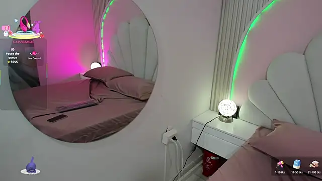 Snapshot of Ary__cherry chatting on 19, 12, 2025 Ary cherry online show from 19, 12, 2025