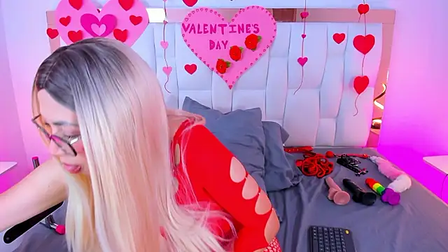 Snapshot of CamilleJuicy_ chatting on 14, 2, 2026 CamilleJuicy online show from 14, 2, 2026