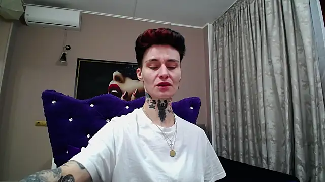 Snapshot of KennyXSX chatting on 6, 4, 2026 KennyXSX online show from 6, 4, 2026