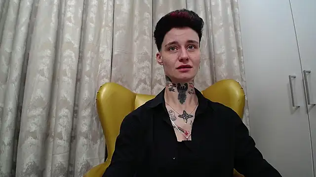 Snapshot of KennyXSX chatting on 25, 4, 2026 KennyXSX online show from 25, 4, 2026