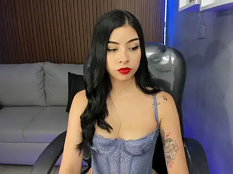 Liz bohemia   online show from 14, 4, 2026
