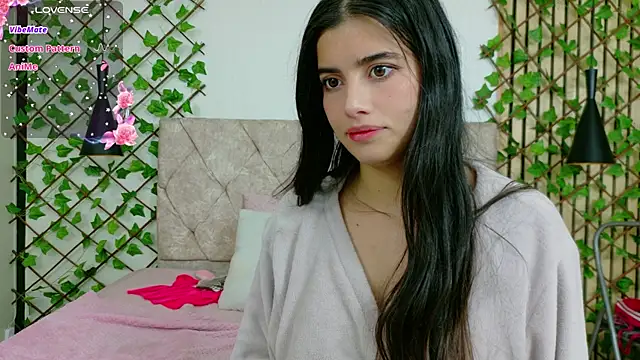 Snapshot of Georgia_Candy chatting on 9, 4, 2026 Georgia Candy online show from 9, 4, 2026