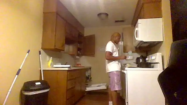 Snapshot of KingDes55 chatting on 13, 7, 2026 KingDes55 online show from 13, 7, 2026