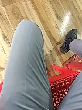 AqueousCrepe online show from 13, 4, 2026