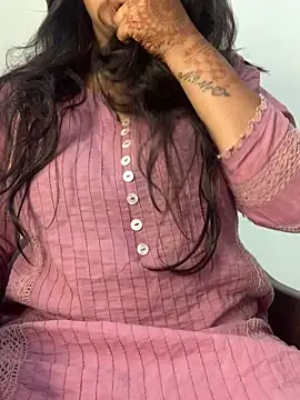 Snapshot of missmisha01 chatting on 7, 2, 2026 missmisha01 online show from 7, 2, 2026