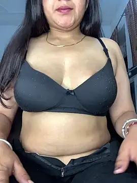 Snapshot of missmisha01 chatting on 6, 3, 2026 missmisha01 online show from 6, 3, 2026
