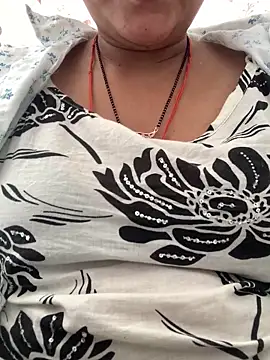 Snapshot of missmisha01 chatting on 25, 4, 2026 missmisha01 online show from 25, 4, 2026