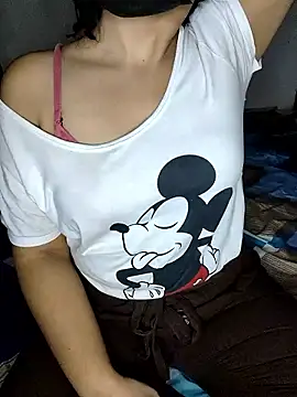 Snapshot of farhana_bebs chatting on 8, 1, 2026 farhana bebs online show from 8, 1, 2026