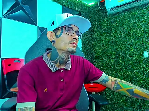 Boy tatto77 online show from 4, 4, 2026