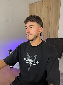 LIAM COLT online show from 11, 4, 2026