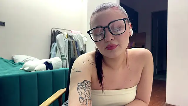 Snapshot of PassionPie chatting on 19, 12, 2025 PassionPie online show from 19, 12, 2025