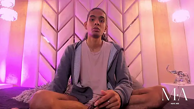 Max Ari online show from 13, 1, 2026