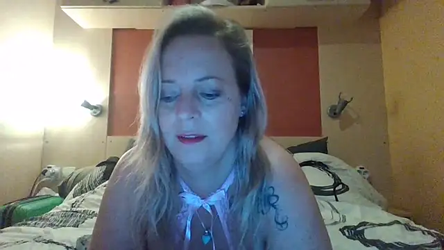 Miss-Chupagirly online show from 19, 12, 2025