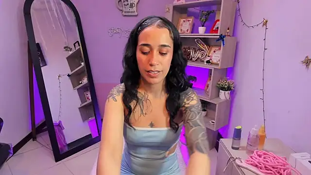 StaceyLeee online show from 13, 2, 2026